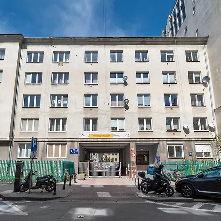 Centre Luxury By Bookinghost