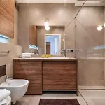 Centre Luxury By Bookinghost Daire